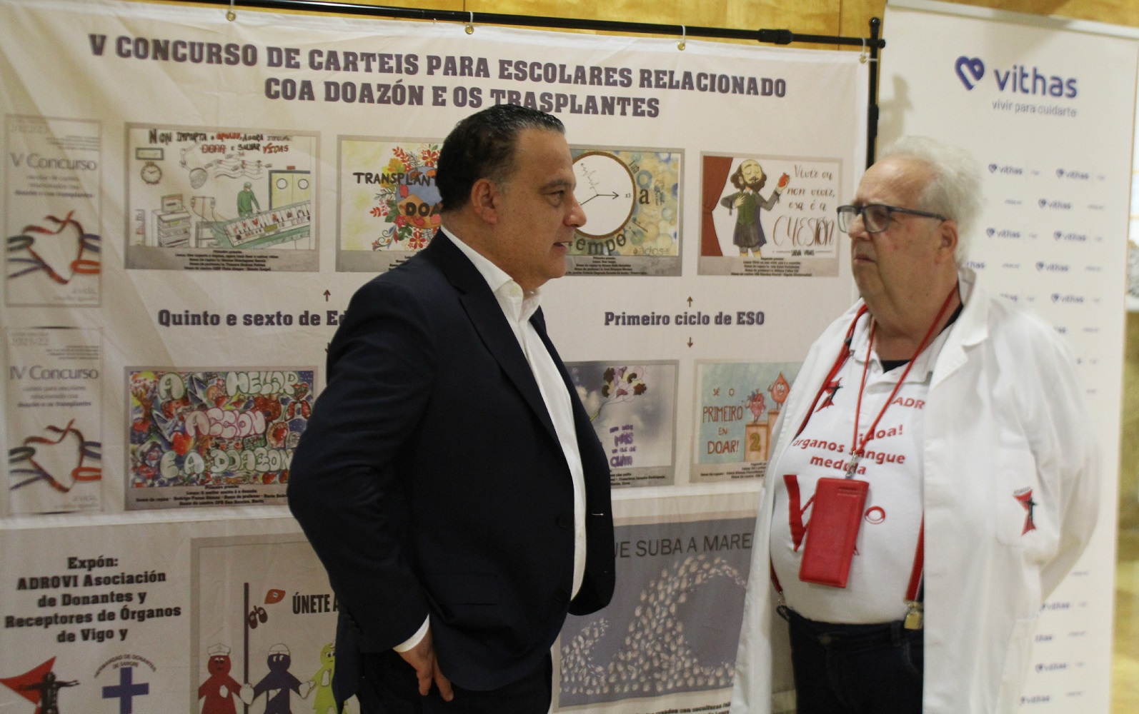 240220 WEB Dr Ciro Cabezas y Celso García en Vithas Vigo
