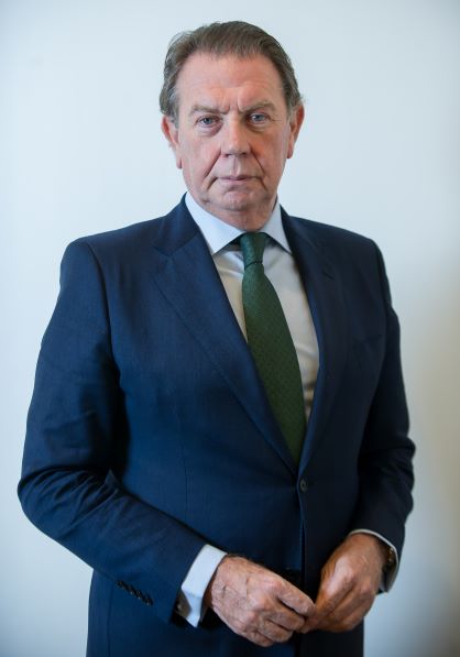 Presidente F. E y S ALBERTO GIMENEZ baj